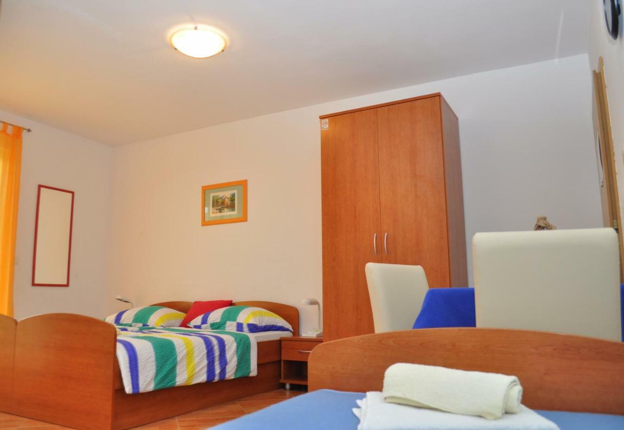 Apartments Ivica Makarska Esterno foto
