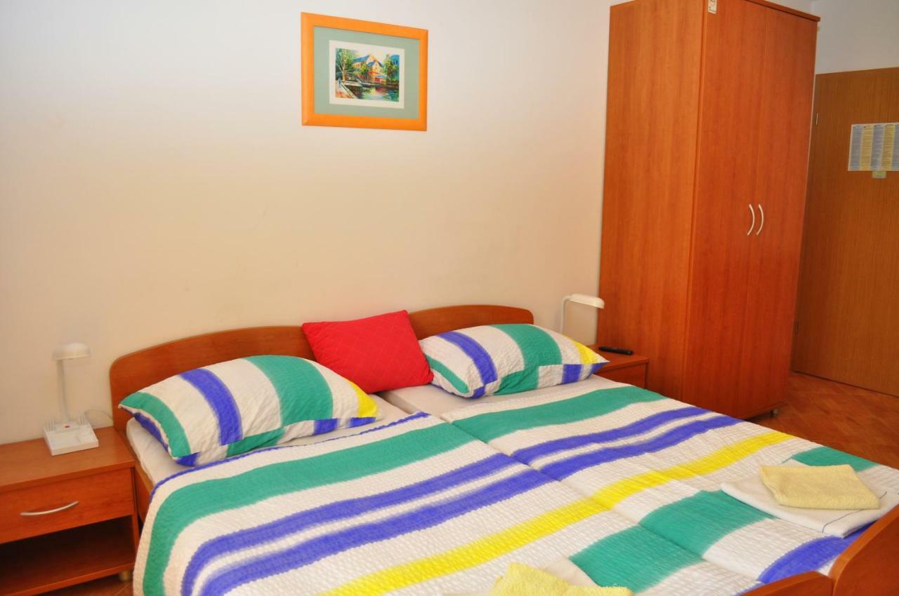 Apartments Ivica Makarska Esterno foto