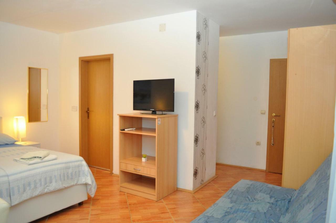 Apartments Ivica Makarska Esterno foto