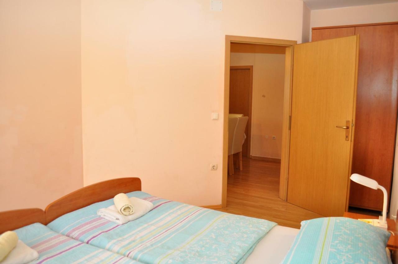Apartments Ivica Makarska Esterno foto