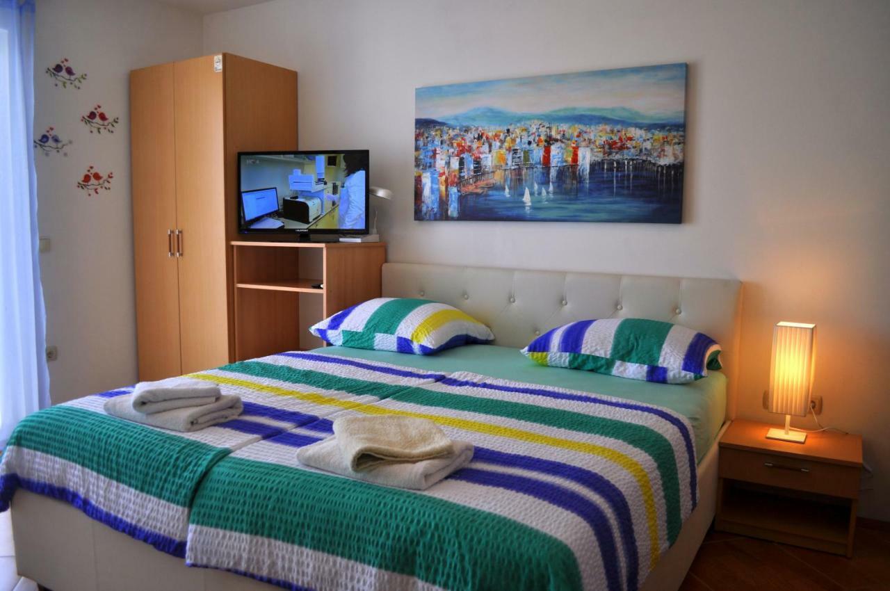 Apartments Ivica Makarska Esterno foto