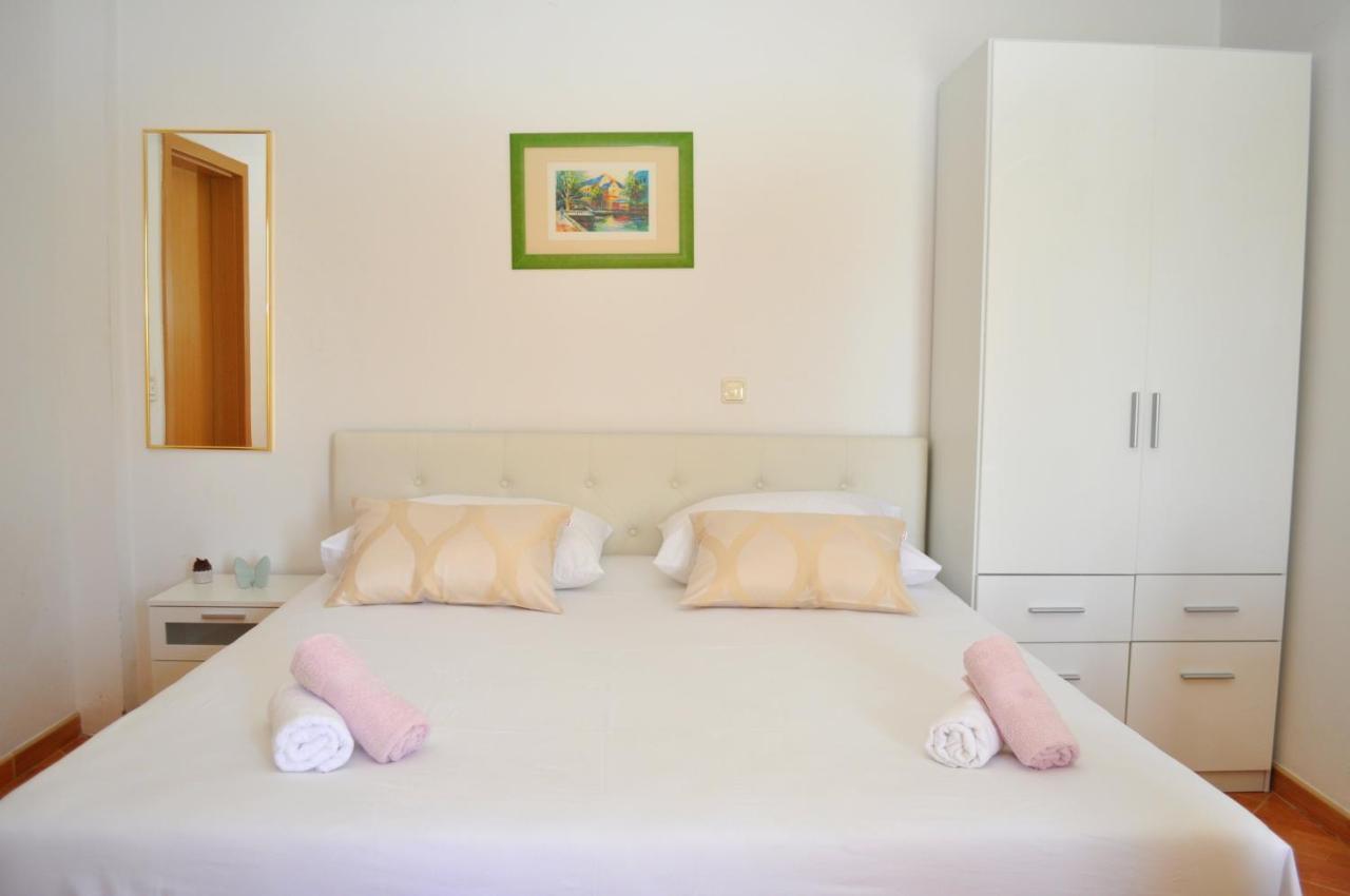 Apartments Ivica Makarska Esterno foto
